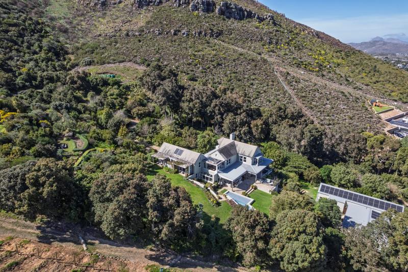 To Let 5 Bedroom Property for Rent in De Goede Hoop Western Cape